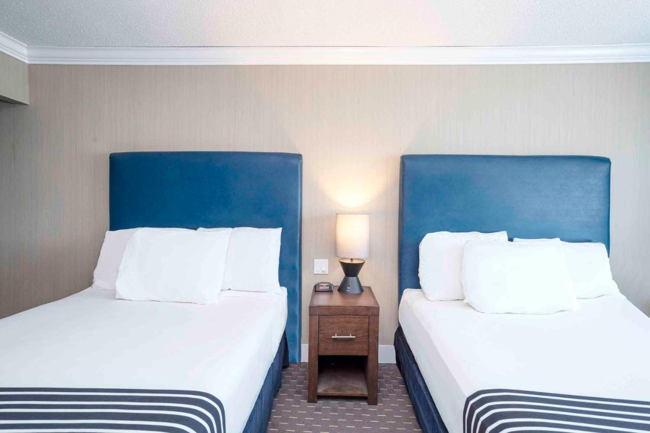 Sandman Inn Blue River Exteriér fotografie